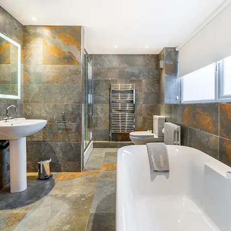 3 Bed In Ambleside Oc-Lr021 *
