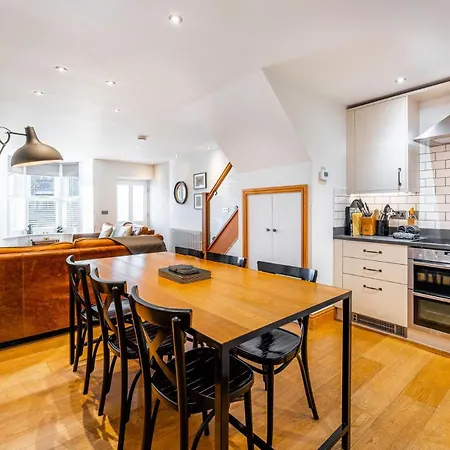 3 Bed In Ambleside Oc-Lr021 *
